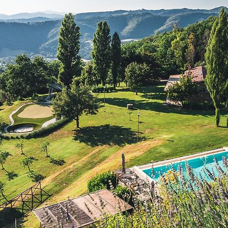 Nikis Resort Gubbio Eksteriør billede